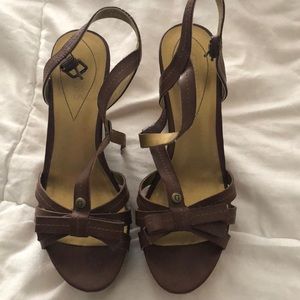 Brown guess wedges